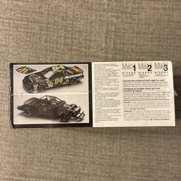 Monogram Bill Elliott's 94 McDonald's Thunderbat 1:24 Model Kit 1995 Batman