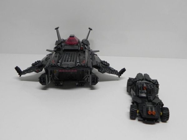 LEGO DC Comics Super Heroes: Flying Fox: Batmobile Airlift Attack 76087 BUILT!