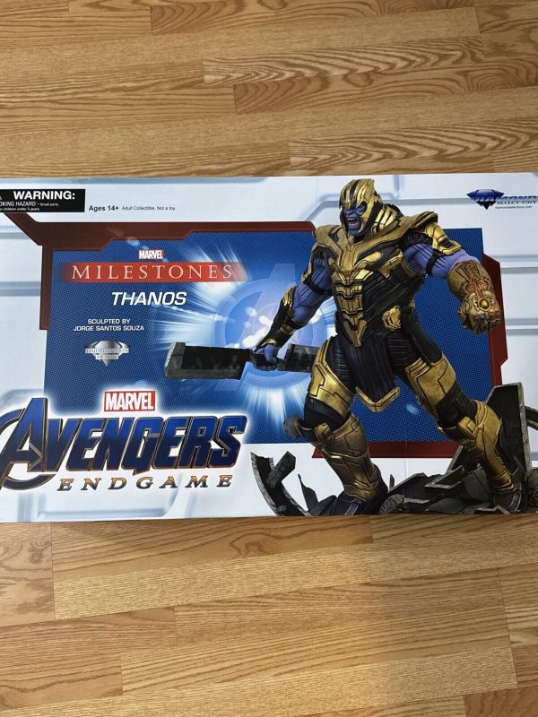 MARVEL Milestones The Avengers Thanos Limited Edition Figure Diamond Select