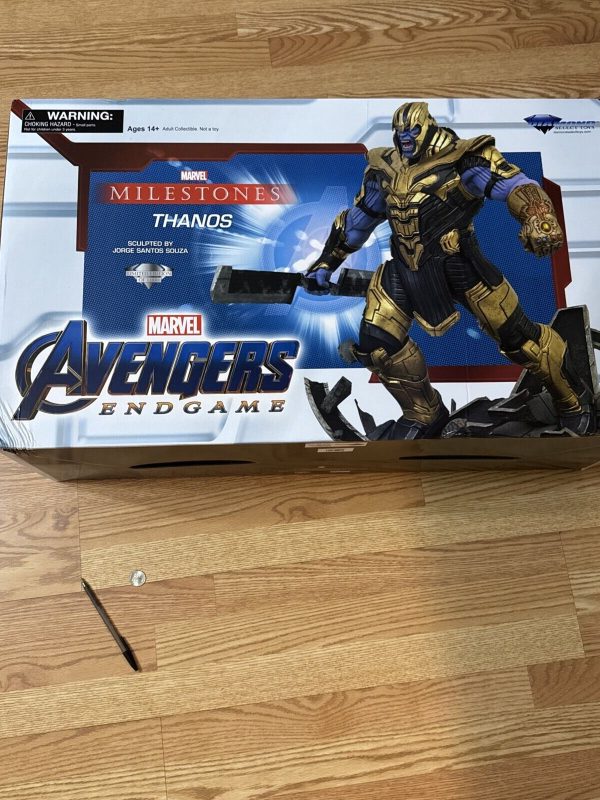 MARVEL Milestones The Avengers Thanos Limited Edition Figure Diamond Select