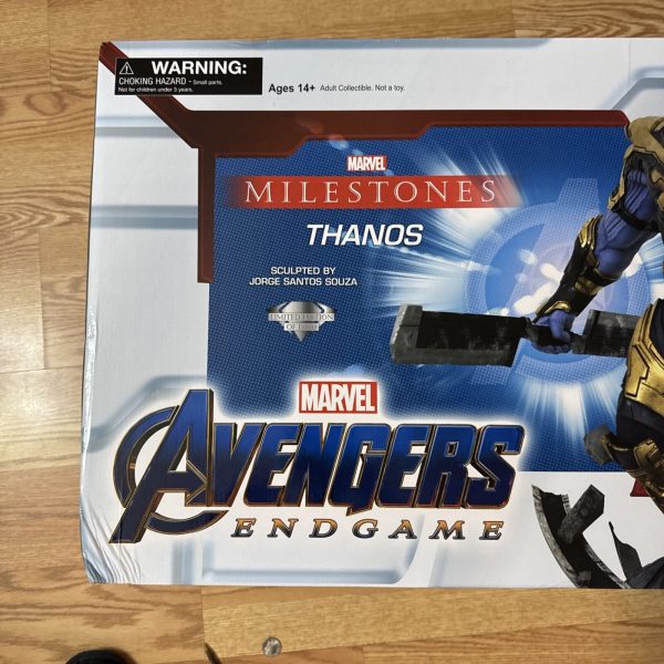 MARVEL Milestones The Avengers Thanos Limited Edition Figure Diamond Select