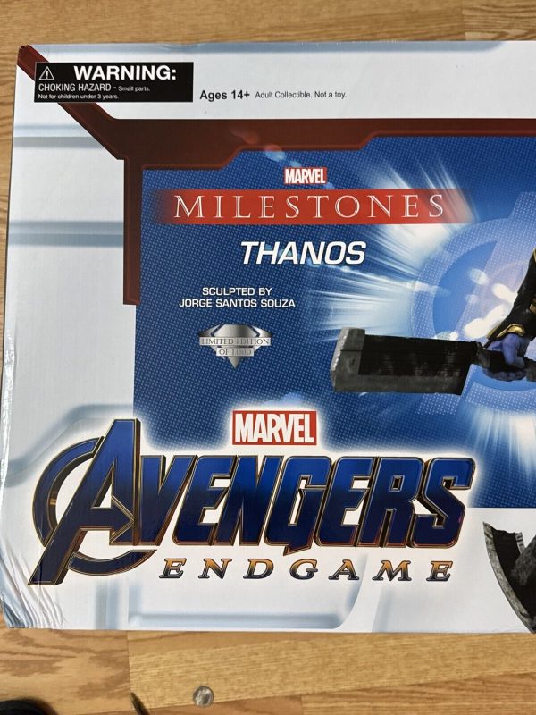 MARVEL Milestones The Avengers Thanos Limited Edition Figure Diamond Select