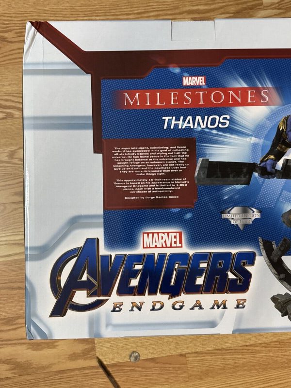 MARVEL Milestones The Avengers Thanos Limited Edition Figure Diamond Select