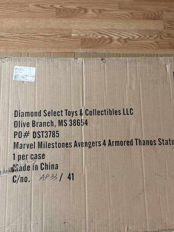MARVEL Milestones The Avengers Thanos Limited Edition Figure Diamond Select