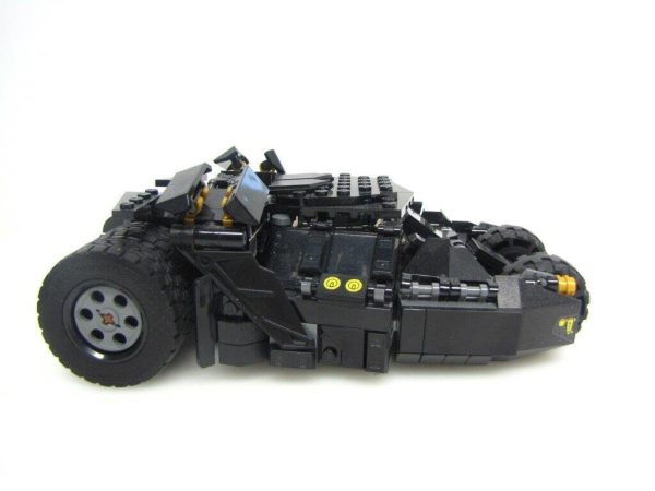 LEGO DC Batman Tumbler Scarecrow Showdown 76239 Set- Fully Built W/ Original Box