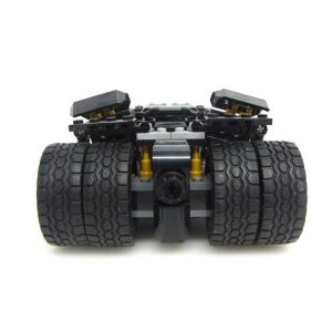 LEGO DC Batman Tumbler Scarecrow Showdown 76239 Set- Fully Built W/ Original Box