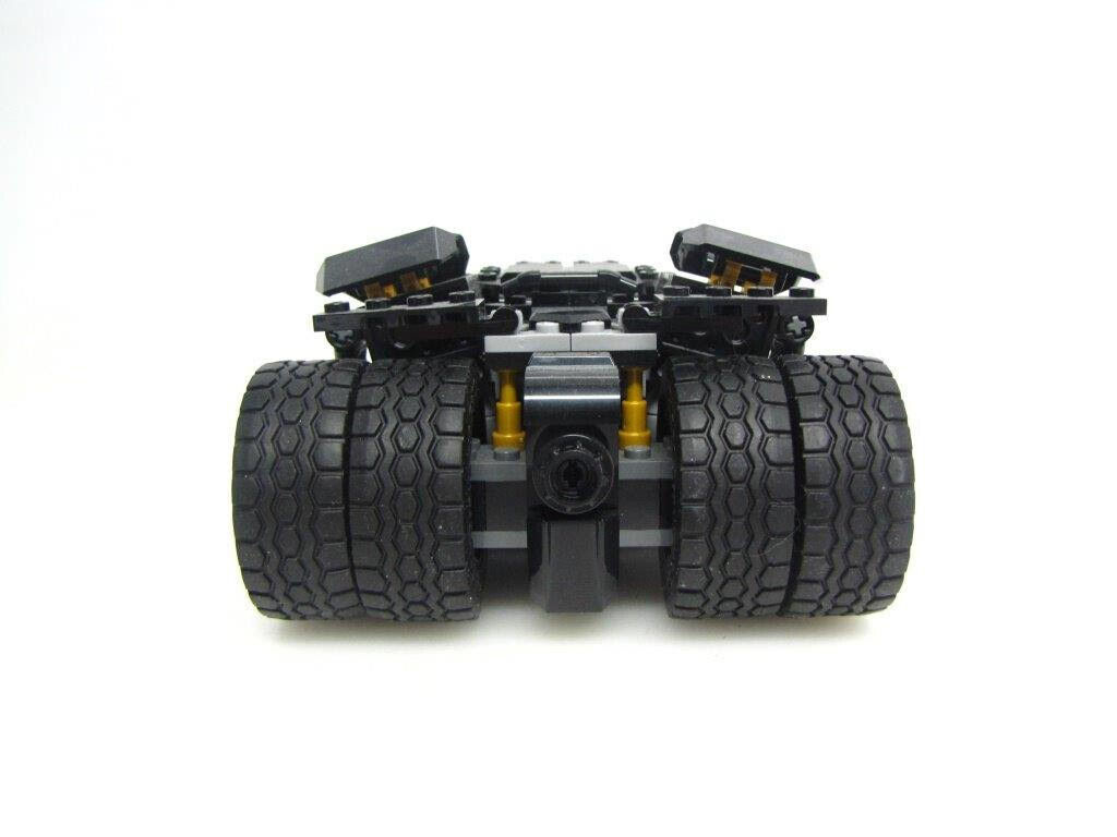 LEGO DC Batman Tumbler Scarecrow Showdown 76239 Set- Fully Built W/ Original Box