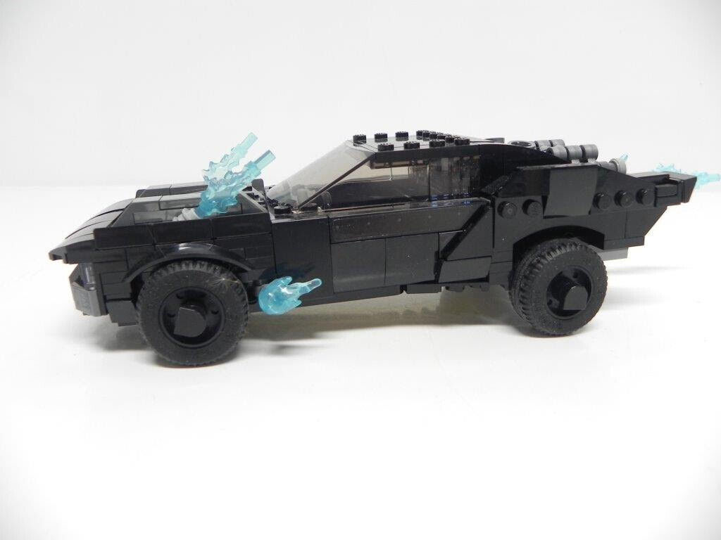 LEGO DC Comics Super Heroes: Batmobile: The Penguin Chase (76181) Fully Built