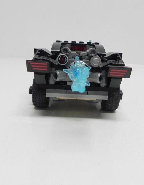 LEGO DC Comics Super Heroes: Batmobile: The Penguin Chase (76181) Fully Built