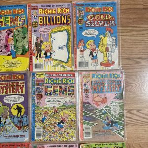 Richie Rich Vintage Comic Book Lot Of 19 VF/EX