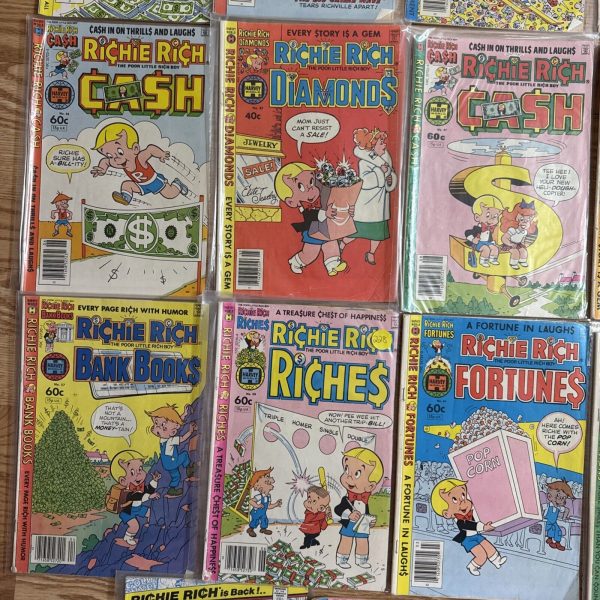 Richie Rich Vintage Comic Book Lot Of 19 VF/EX