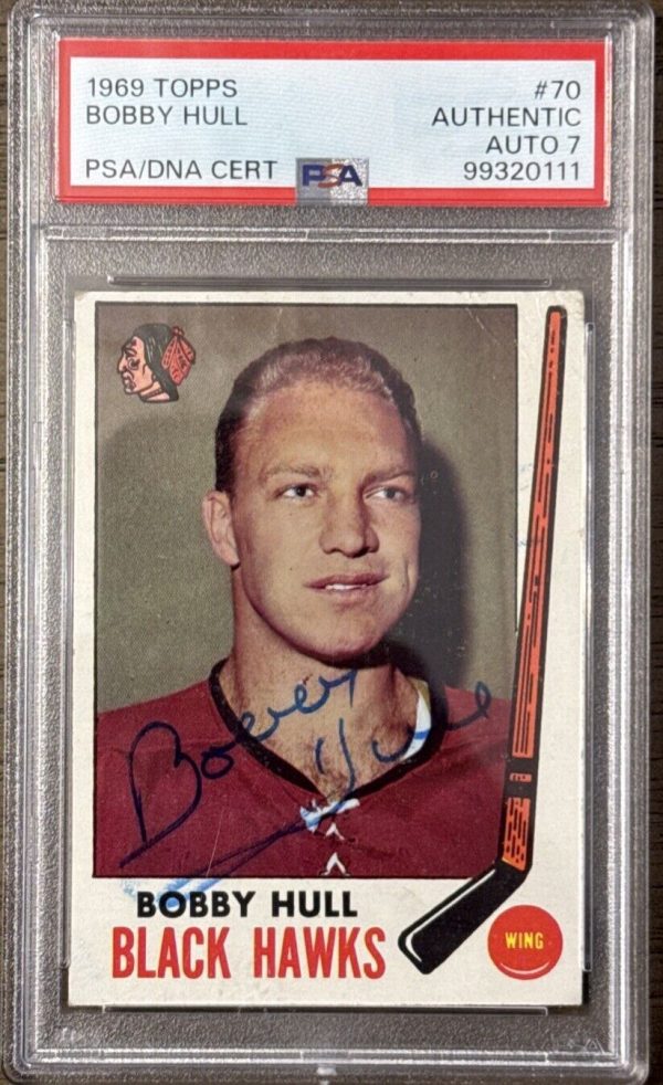 BOBBY HULL 1970-71 TOPPS #15 SIGNED AUTO PSA 7 AUTHENTIC THE GOLDEN JET! (HOF)