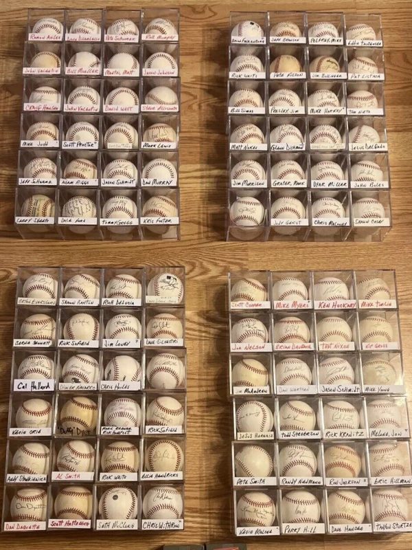 Huge Lot 100 Signed Official Baseballs Rawlings MLB Hall Of Fame World Series