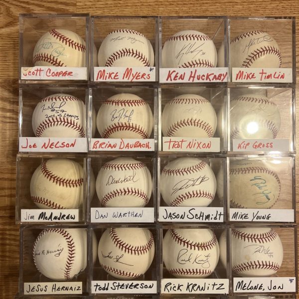 Huge Lot 100 Signed Official Baseballs Rawlings MLB Hall Of Fame World Series