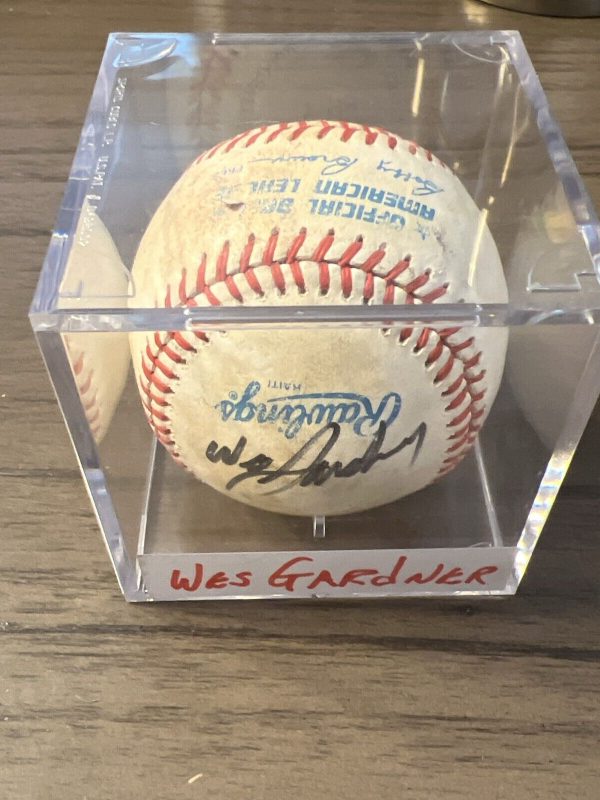 Wes Gardner Red Sox Signed Game Used Ball 1991-92 MLB 🔥