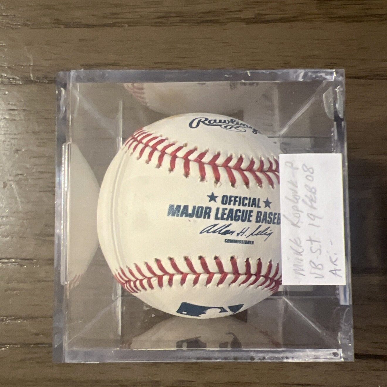 Mike Koplove #52 WORLD SERIES ARIZONA DIAMONDBACKS Autographed baseball