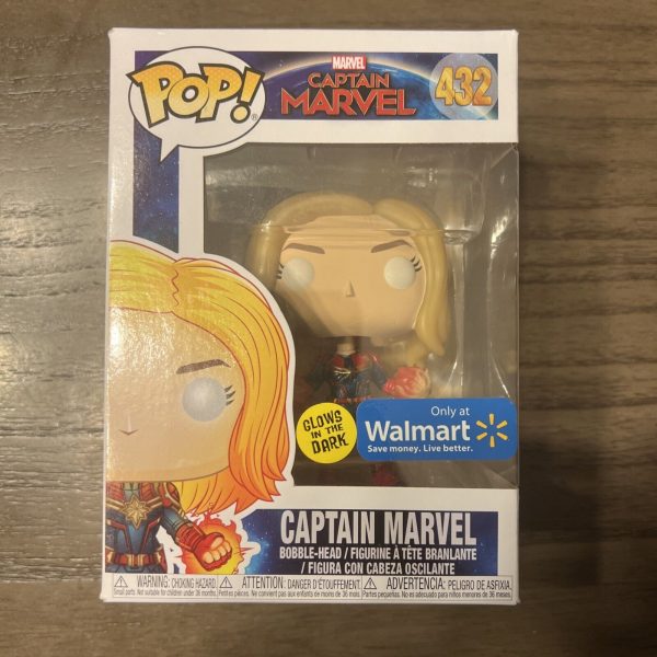 Funko Pop! #432 Captain Marvel - Glow in the Dark - Walmart Exclusive