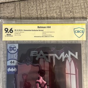 CBCS 9.6 Signature Series Batman #44 Exclusive Variant Joelle Jones Catwoman