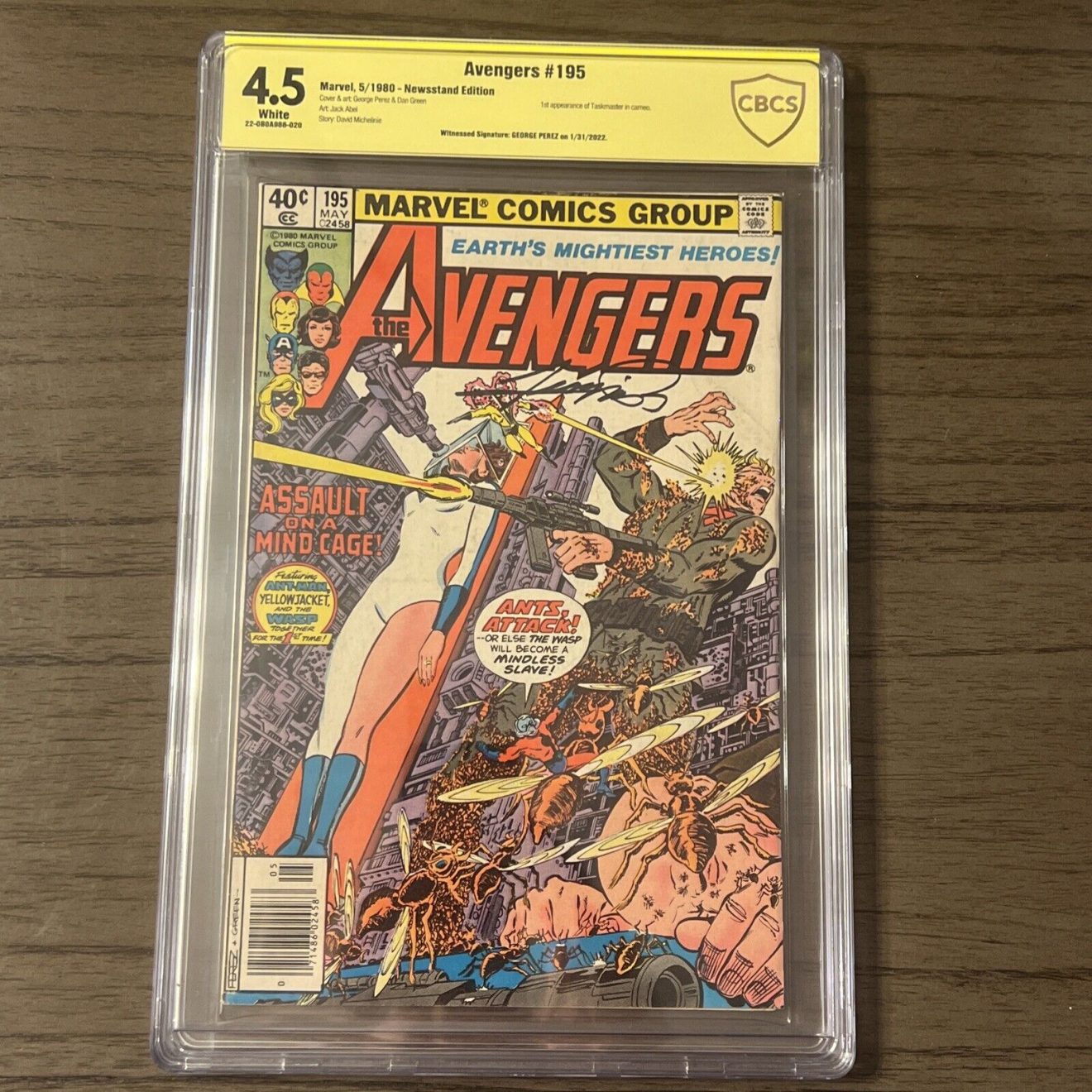 AVENGERS #195 CBCS 4.5 Signed George Perez. 1ST TASKMASTER IN CAMEO NEWSSTAND