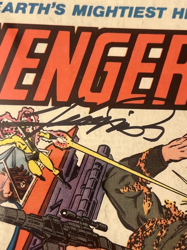 AVENGERS #195 CBCS 4.5 Signed George Perez. 1ST TASKMASTER IN CAMEO NEWSSTAND
