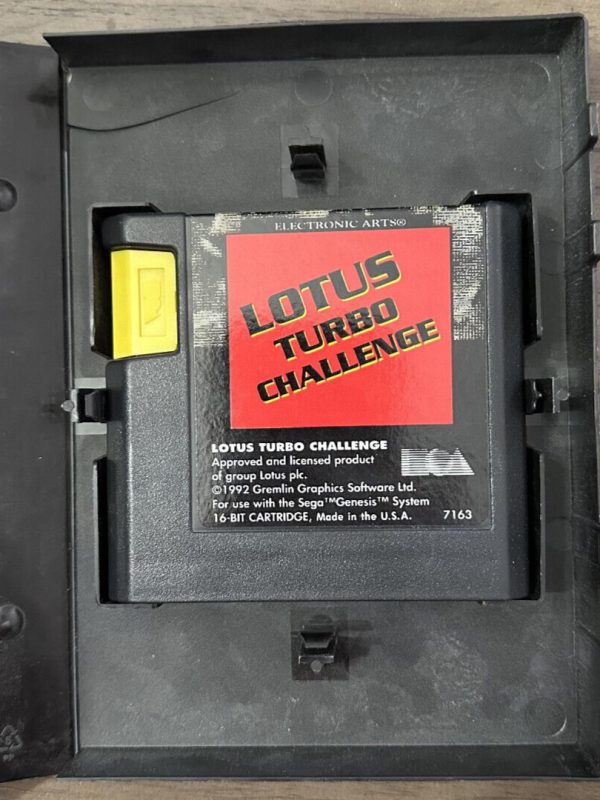 Lotus Turbo Challenge (SEGA Genesis, 1992) Cib Complete w/ Manual TESTED