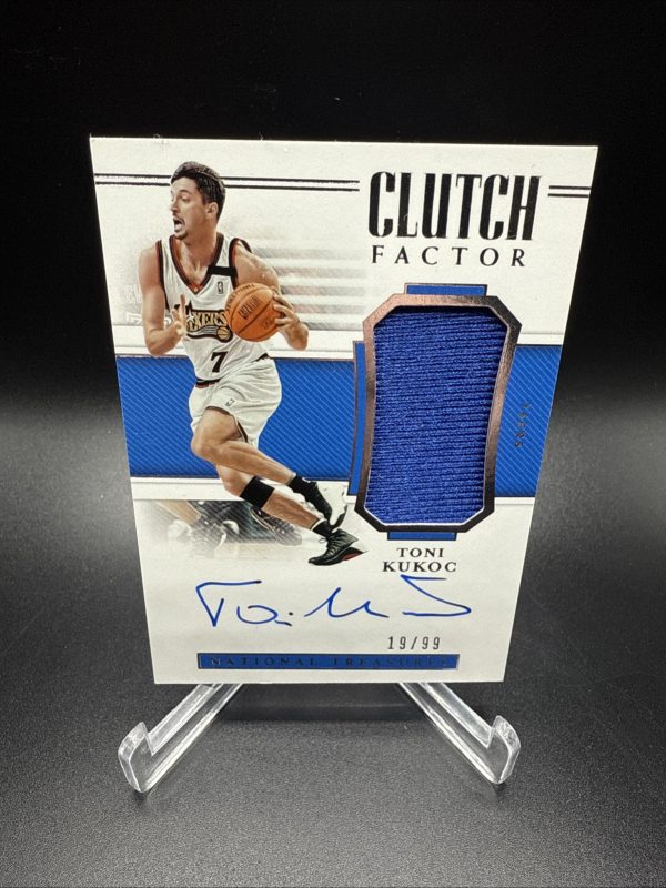 2018-19 Panini National Treasures Clutch Factor 41 Toni Kukoc Jersey Auto 85/99