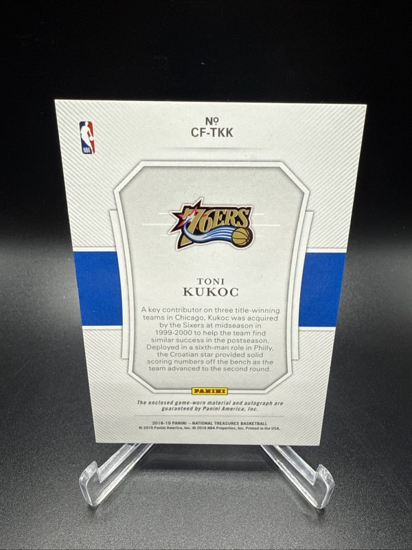 2018-19 Panini National Treasures Clutch Factor 41 Toni Kukoc Jersey Auto 85/99