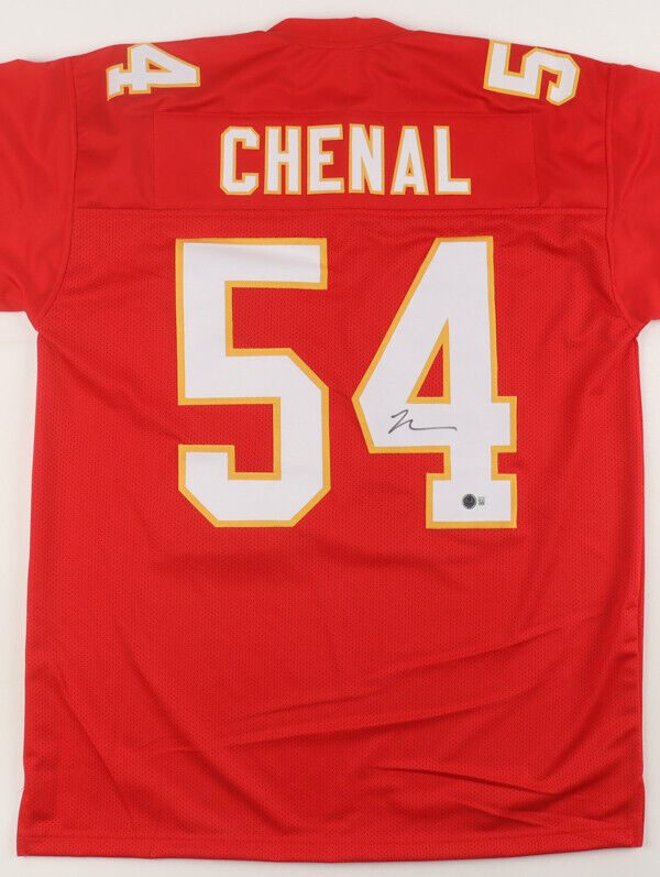 Leo Chenal Signed Kansas City Chiefs Jersey BECKETT 2022 3rd Round Draft Pk LB