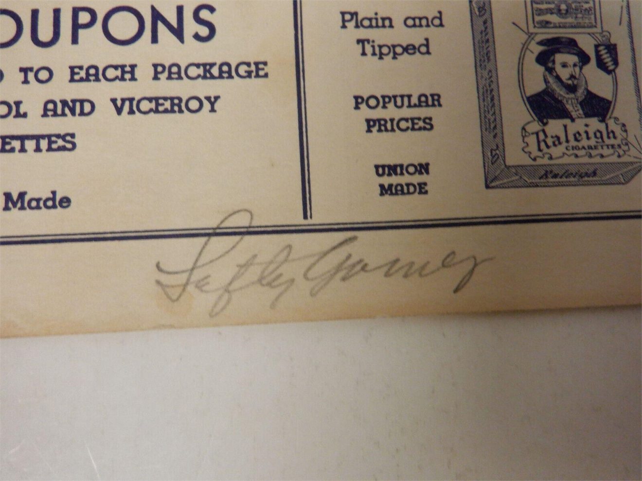 JOE DIMAGGIO RED RUFFING LEFTY GOMEZ & BILL DICKEY SIGNED 1940 Scorecard YANKEES