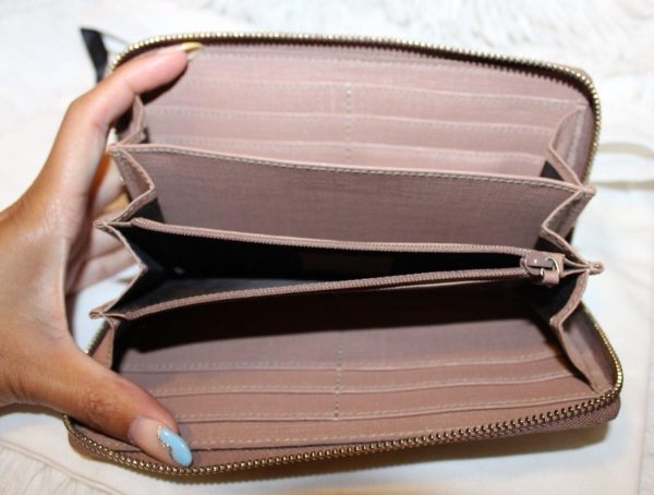 Vintage GUCCI Long Wallet with authentication.