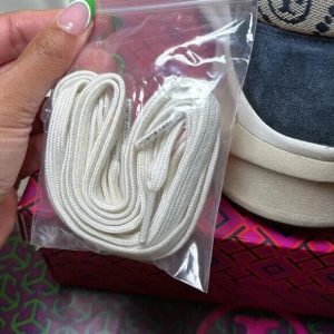 TORY BURCH T Monogram Good Luck Navy Sneakers Shoes Size 10.5 complete set