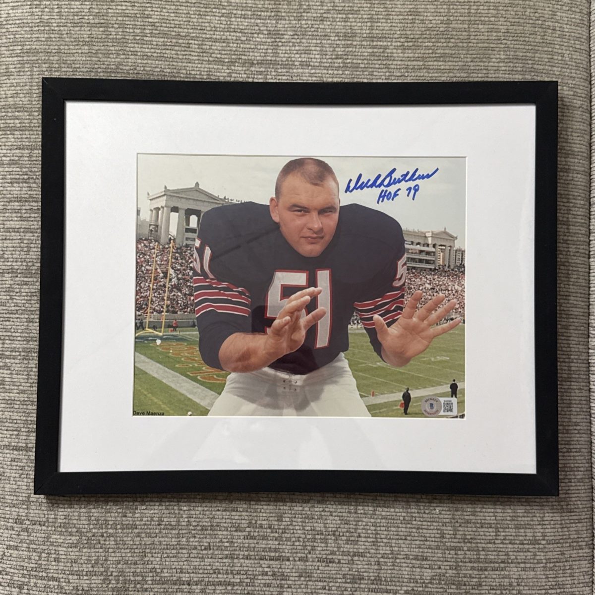 Dick Butkus Autographed & Framed 8x10 Photo Frame 12x14 Beckett Sticker