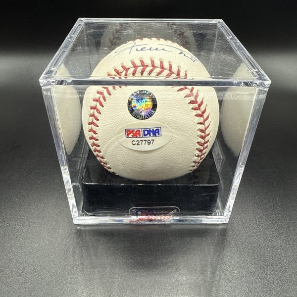 Willie Mays Signed Official Major League Baseball Sweet Spot PSA DNA Mint 9 COA
