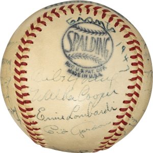 1947 New York Giants Team Signed Baseball With Mize, Lombardi, Jansen (24) PSA 7