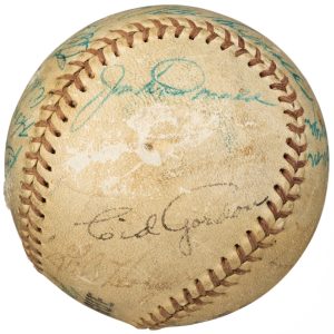 1954 New York Yankees Team Signed Baseball (24) Mickey Mantle, DiMaggio Beckett