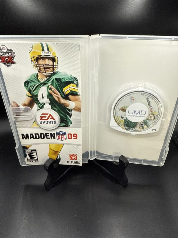 Madden NFL 09 PSP - Game, Box & Manual CIB