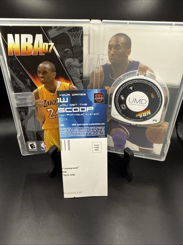 NBA 07 (Sony PSP, 2006) Complete With Kobe Bryant *TESTED* CIB Manual & Insert