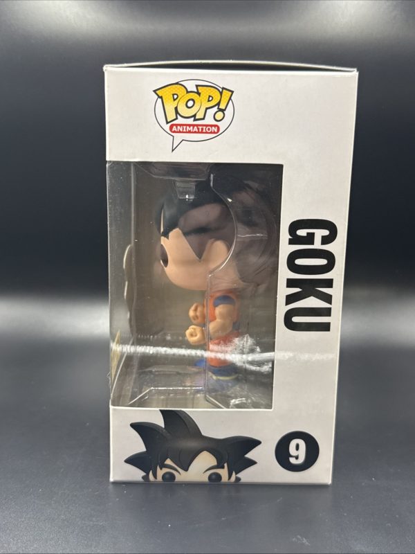 Funko Pop! Vinyl: Dragon Ball - Goku - Hot Topic (Exclusive) #9