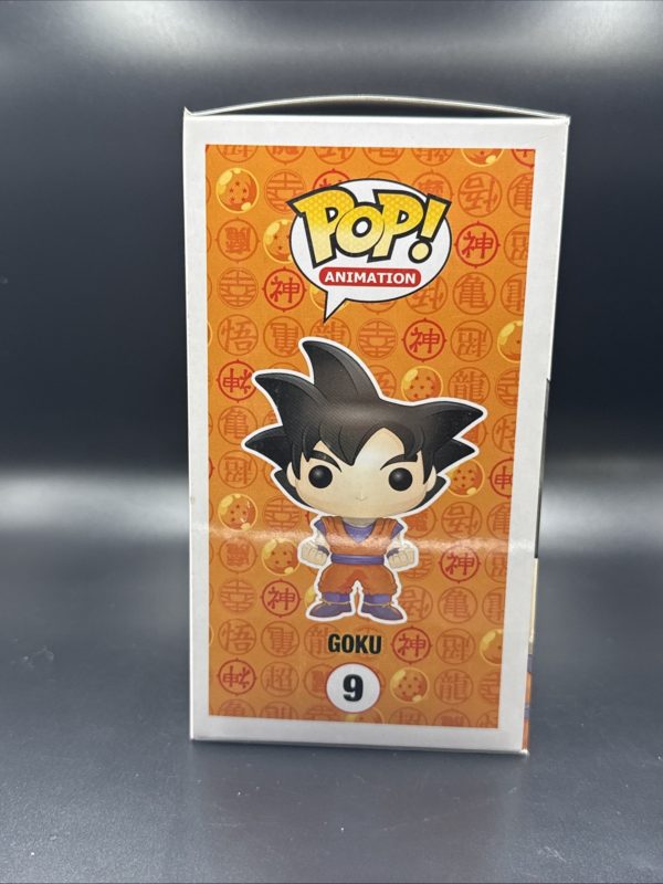 Funko Pop! Vinyl: Dragon Ball - Goku - Hot Topic (Exclusive) #9