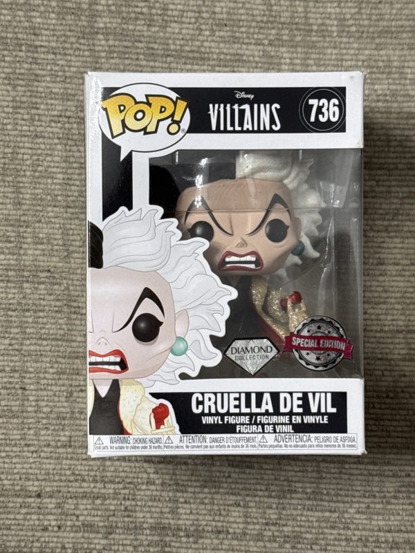 Funko POP! Disney Villains Cruella De Vil Diamond Glitter #736 Vinyl Figure NIB