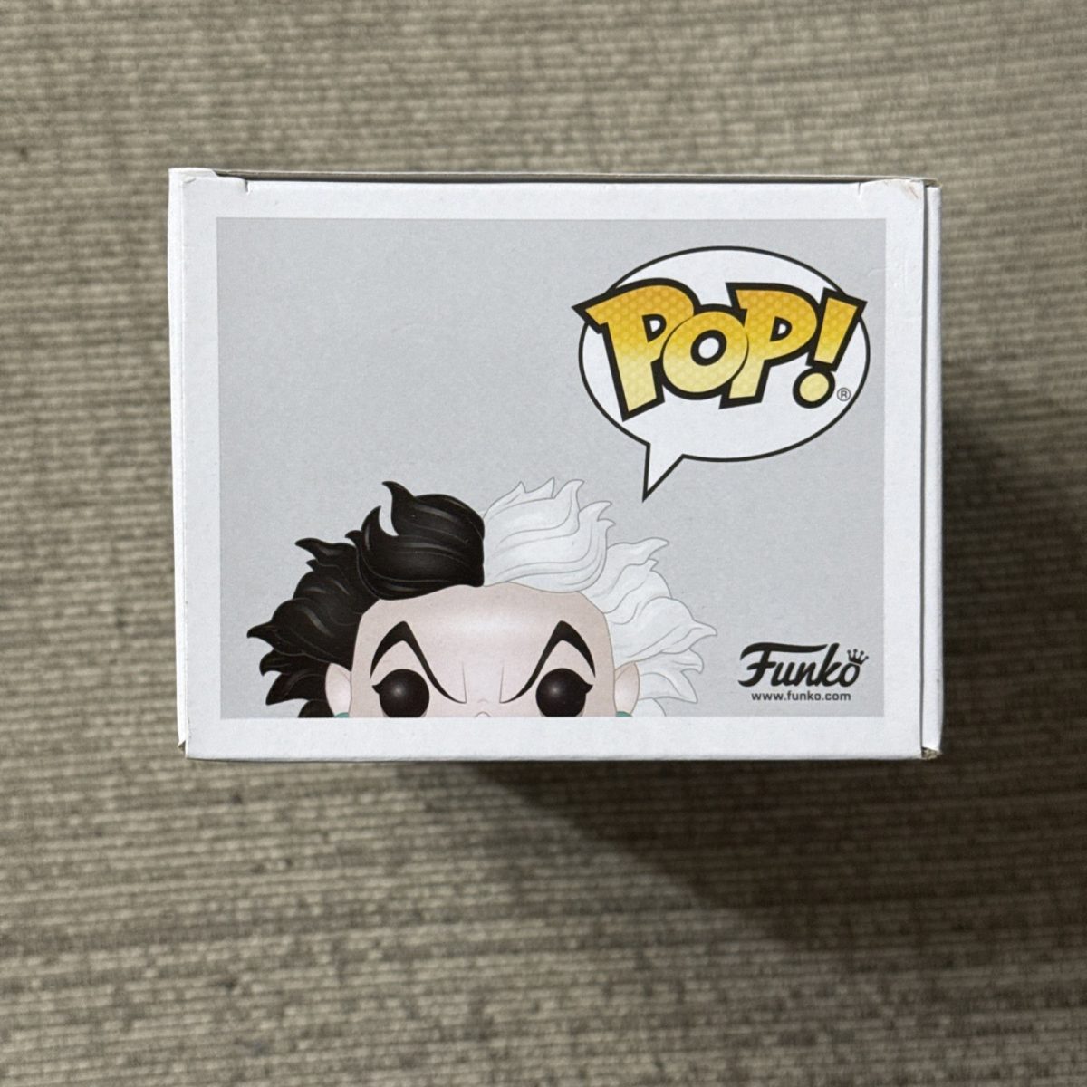 Funko POP! Disney Villains Cruella De Vil Diamond Glitter #736 Vinyl Figure NIB