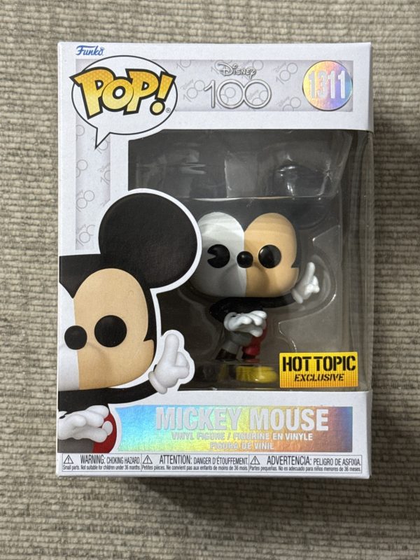Funko Pop! *FREE Protector* MICKEY MOUSE 1311 *NEW* MINT/NM Hot Topic Exclusive