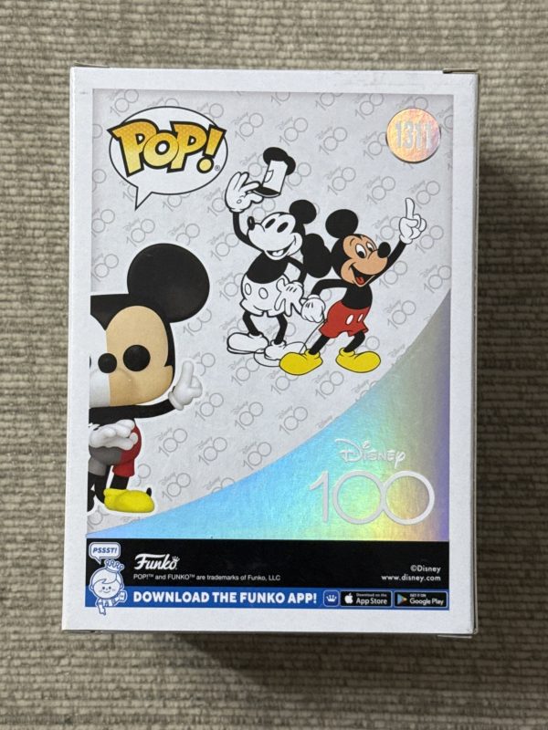 Funko Pop! *FREE Protector* MICKEY MOUSE 1311 *NEW* MINT/NM Hot Topic Exclusive