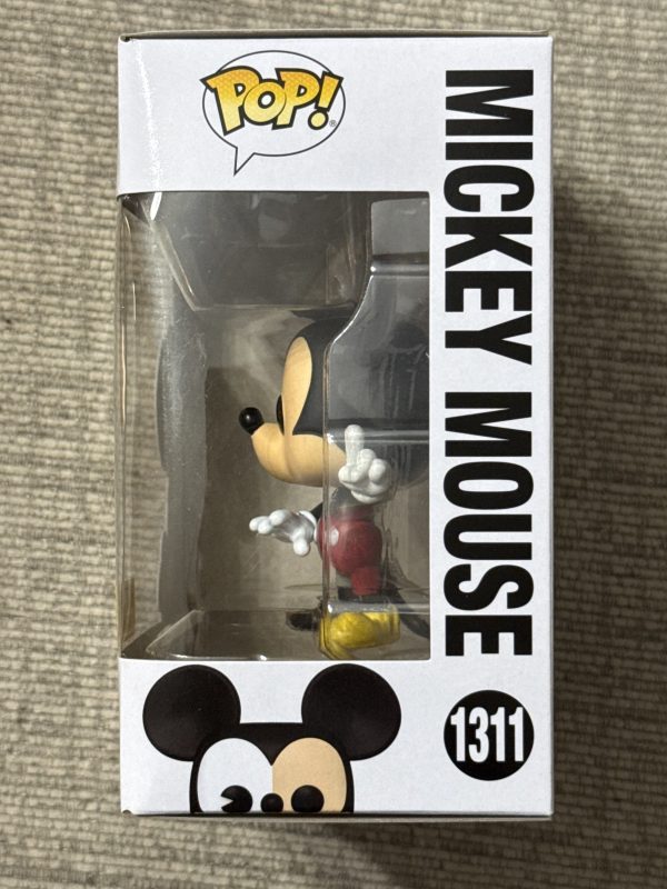 Funko Pop! *FREE Protector* MICKEY MOUSE 1311 *NEW* MINT/NM Hot Topic Exclusive