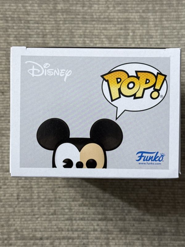 Funko Pop! *FREE Protector* MICKEY MOUSE 1311 *NEW* MINT/NM Hot Topic Exclusive