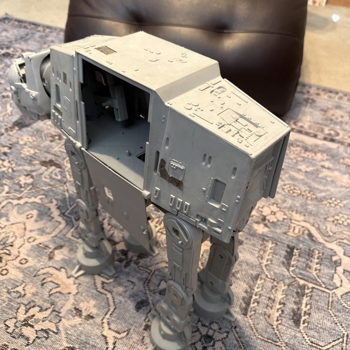 Vintage 1981 Kenner Star Wars Empire Strikes Back AT-AT Walker Near Complete