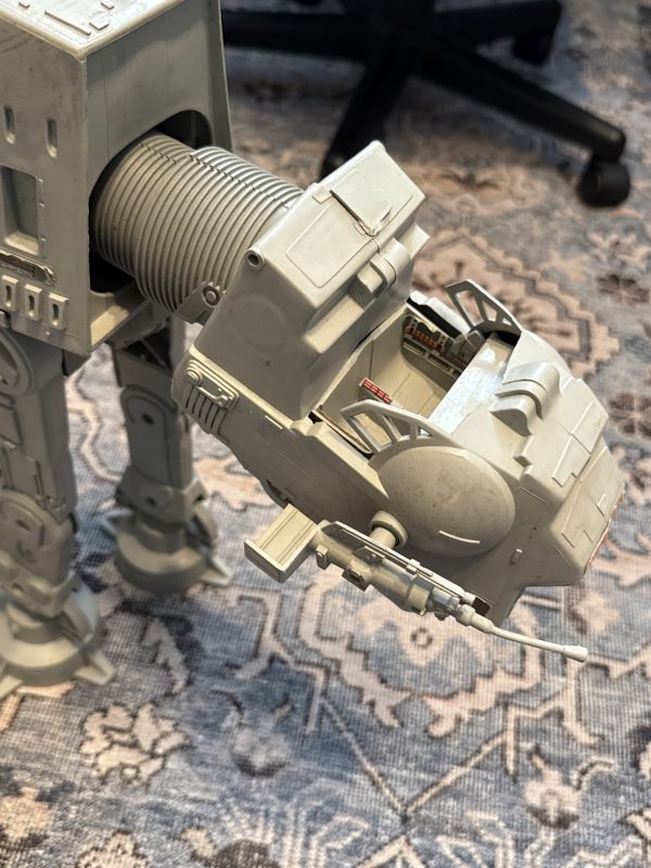 Vintage 1981 Kenner Star Wars Empire Strikes Back AT-AT Walker Near Complete