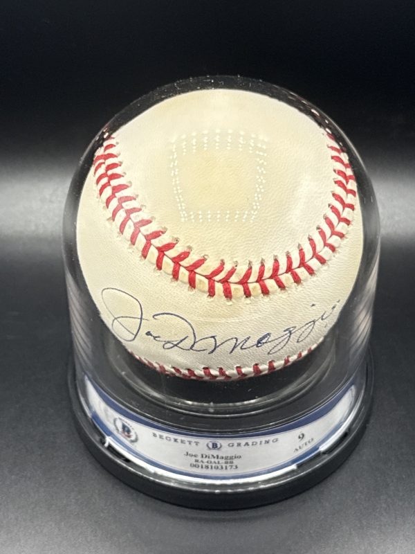 Joe DiMaggio Autographed Signed Baseball Beckett Authenticated Graded 9 Yankees