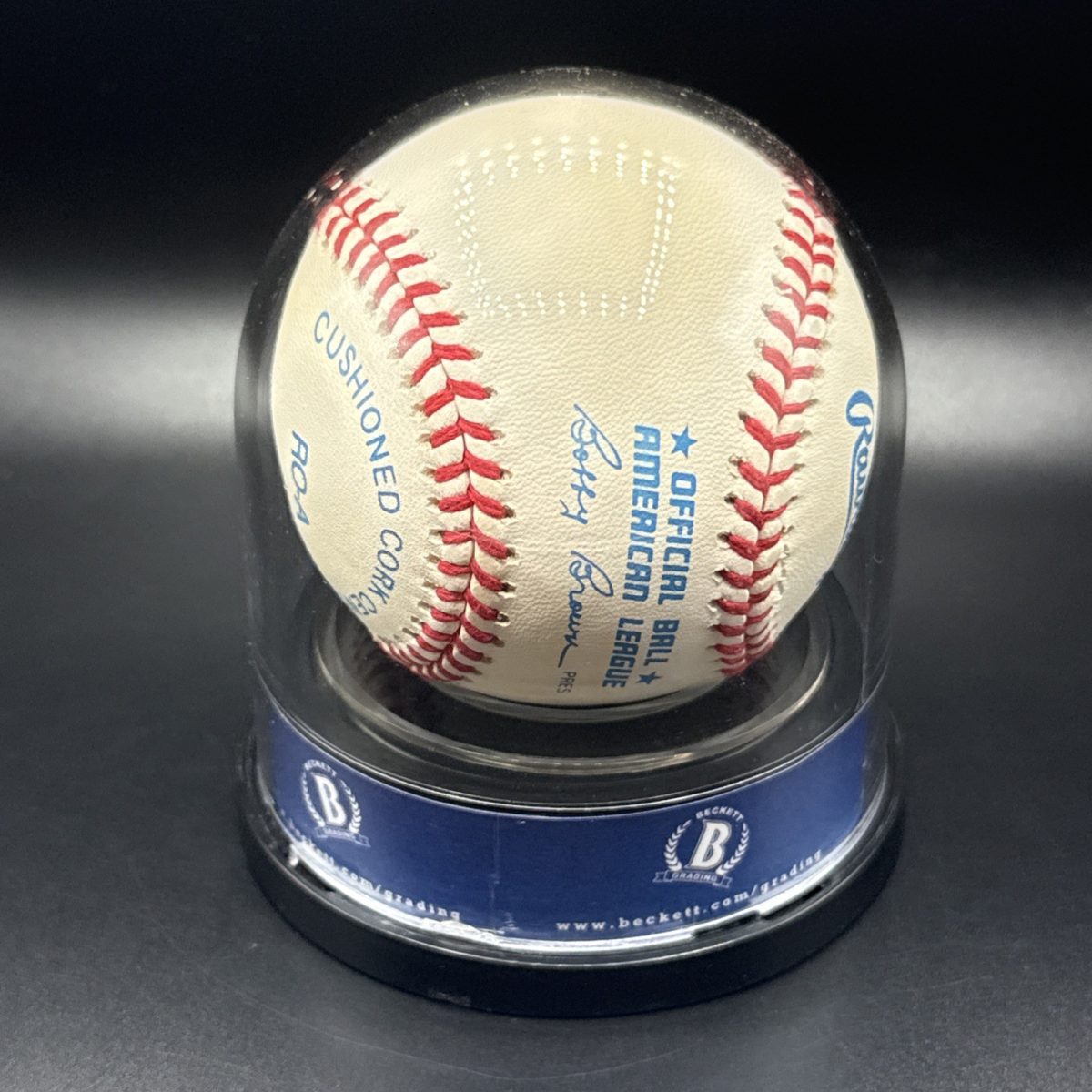 Joe DiMaggio Autographed Signed Baseball Beckett Authenticated Graded 9 Yankees