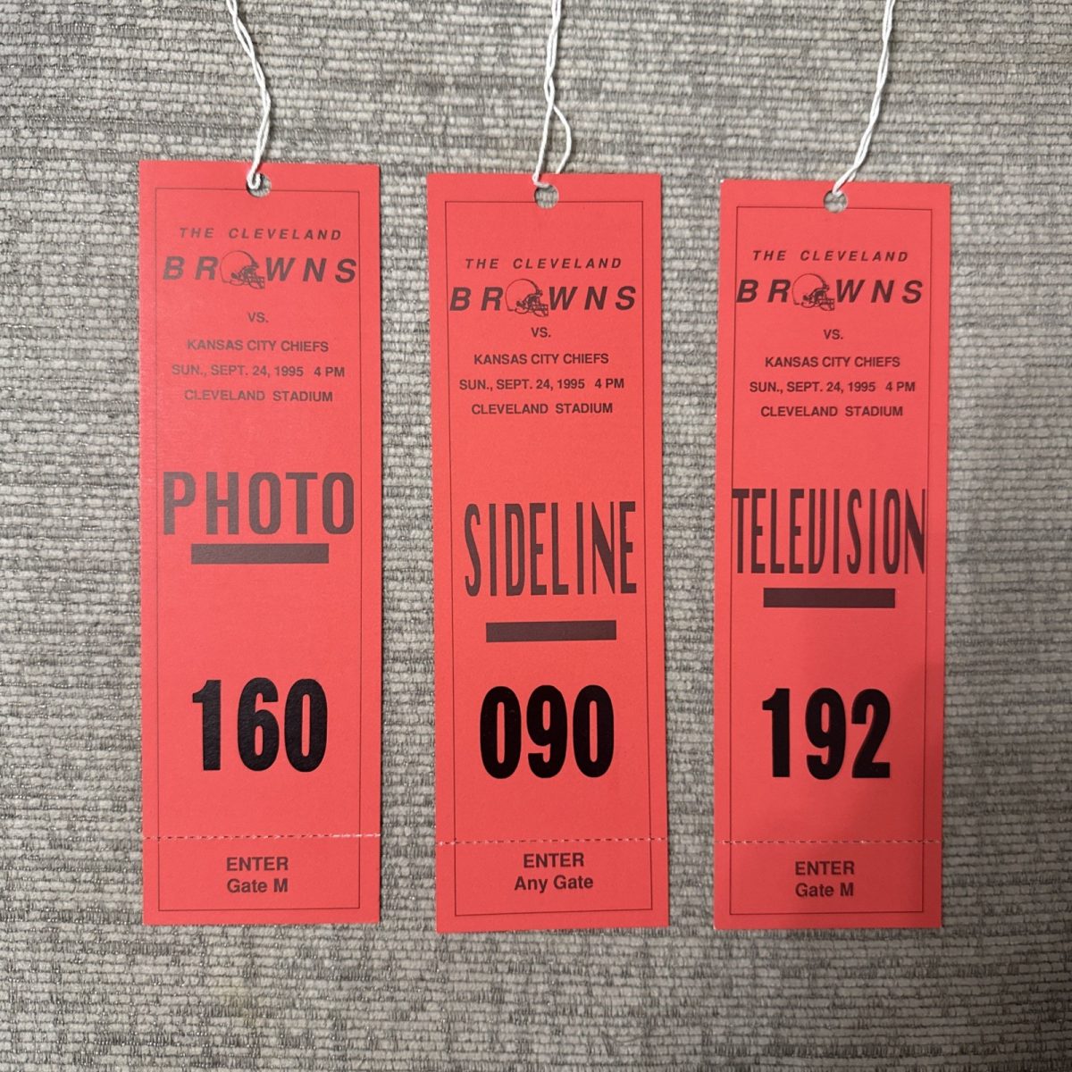 1995 Cleveland Browns Vs Kansas City Chiefs Photo Sideline TV Passes / Tickets